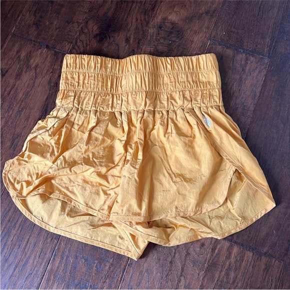 assortment of clothing - Picture 2 of 7